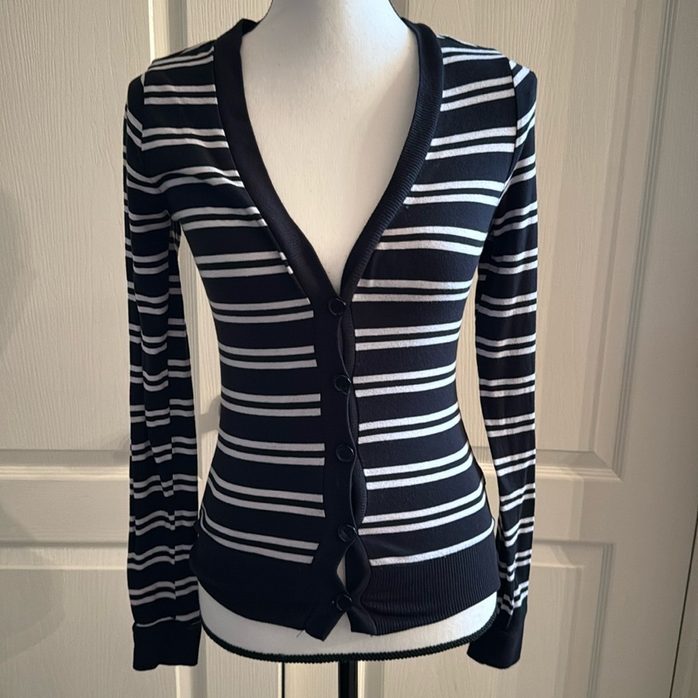 JUNIORS - Stripe Cardigan - Size Medium